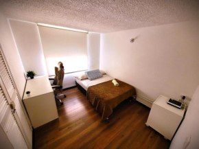 Elegant and quiet private Room - Big desk for remote work